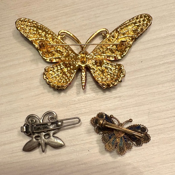 Colorful Butterfly Brooch Set - Picture 2 of 5